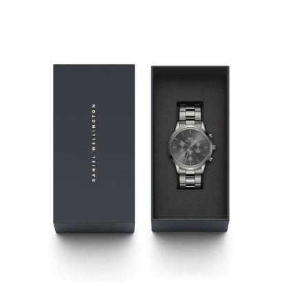 Iconic Chronograph Link Graphite